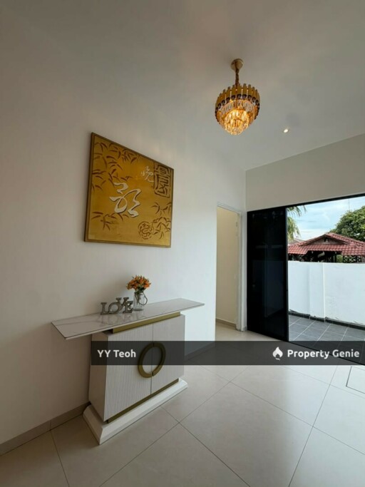 CORNER Ujong Pasir Single Storey Bungalow
