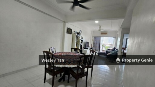 Kampung 8 Condo 4rooms Partly Fitted Kota Seaview Next To Int. School