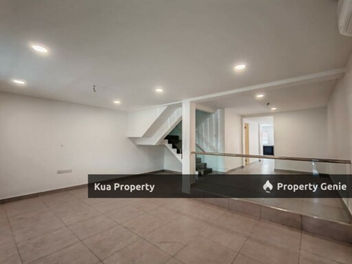 Double Storey Terrace Intermediate House For Rent! Located at Bayor Bukit, Tabuan Jaya