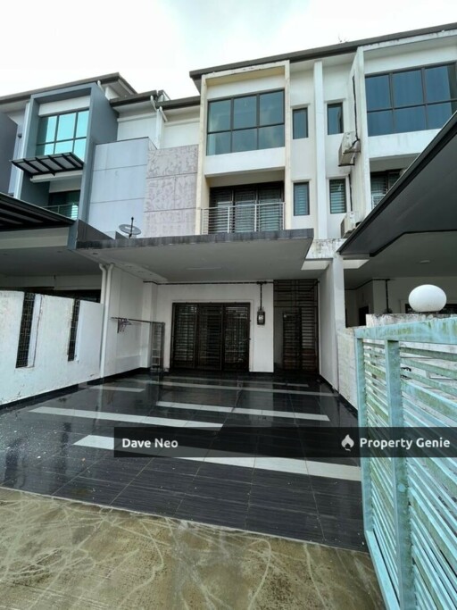 Jalan Cempaka Bandar Indahpura Kulai 3 Storey Terrence House