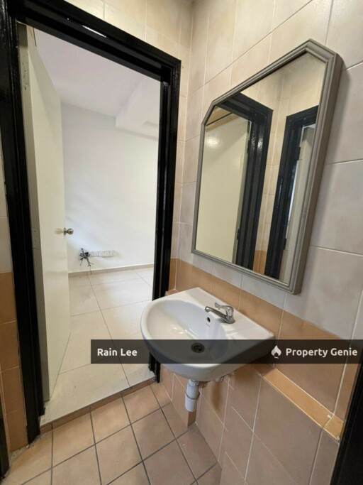 Freehold / Fully Extended / 3 Storey Terrace for Sale / Intermediate Lot / Near Pavilion Bukit Jalil /24Hrs Security with Gated & Guarded