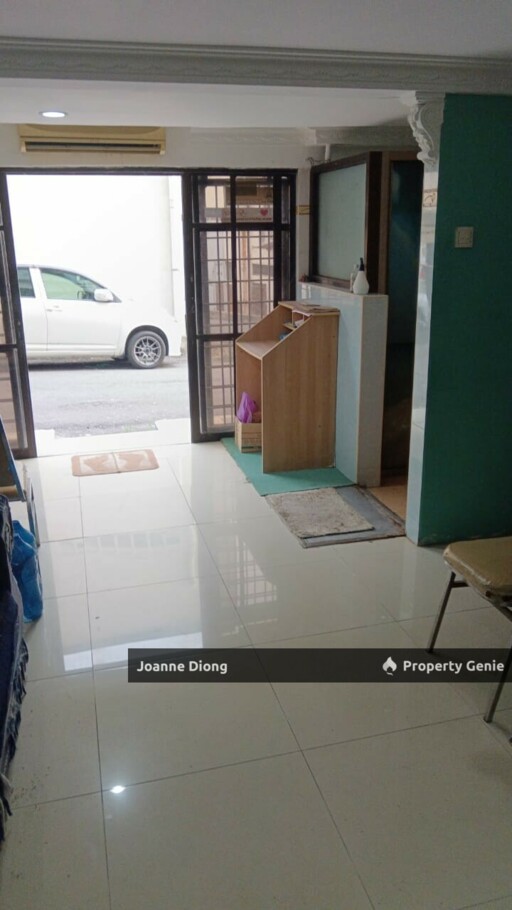 Lower Ground Floor Shop-Sungai Way