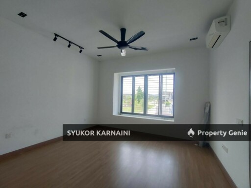 ELMINA GREEN 1 Jalan Casuarina
