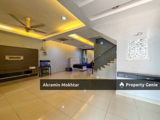Renovated & Partially Furnished | Triple Storey Taman Sentosa Villa Kajang