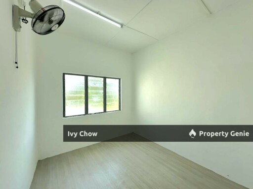 Taman Aman Kluang Corner for Rent