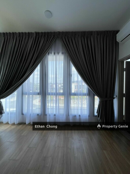 ELMINA GARDEN DOUBLE STOREY END LOT FOR SALE