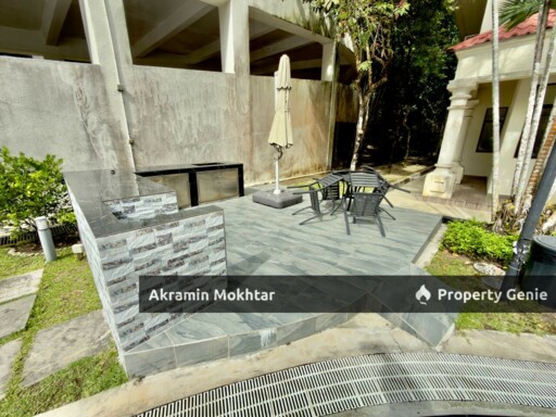 Freehold, Fully Renovated, Partially Furnished & 1 Parking | Robson Condominium Seputeh Kuala Lumpur .