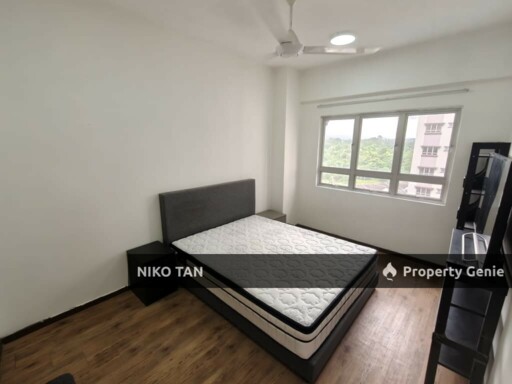 Dwi Mahkota Condo With 24Hours GnG Tampoi For Sale