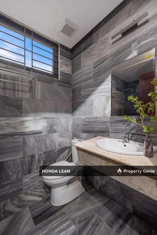 Seremban Semi-D Freehold | Near Highway & Seremban 2