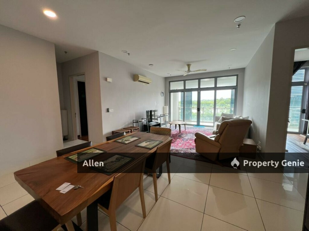 Somerset Residences, Puteri Harbour Prime Location, Stunning Marina View: Fully Furnished Unit
