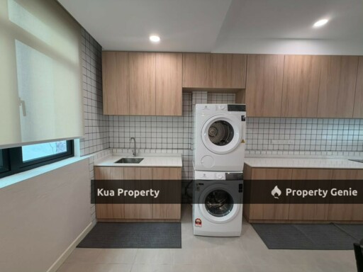 Master Room for Rent at Jalan Abell