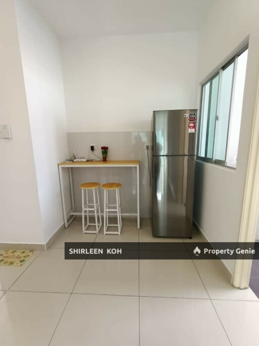 Room for Rent at Aliff Avenue @ Damansara Aliff Tampoi