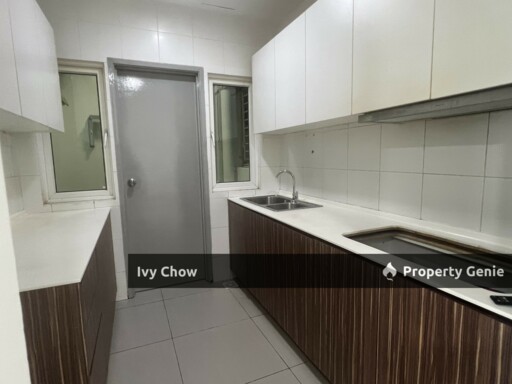 Season Larkin Apartment for Sale