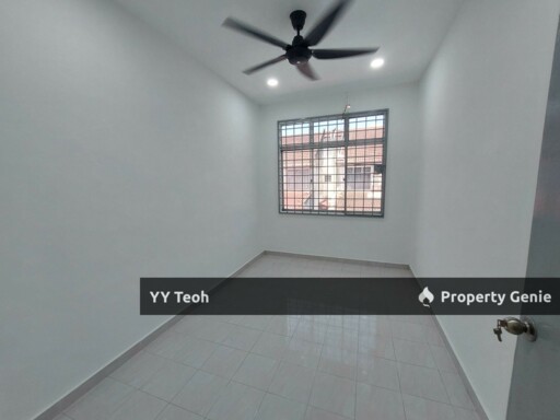 Bukit Cheng 1.5 Storey Townhouse Upper Level
