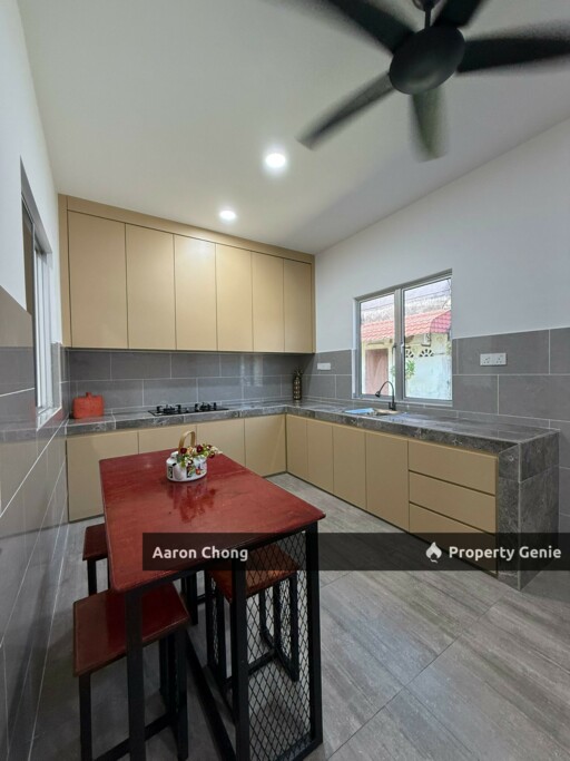 Ujong pasir single storey terrace