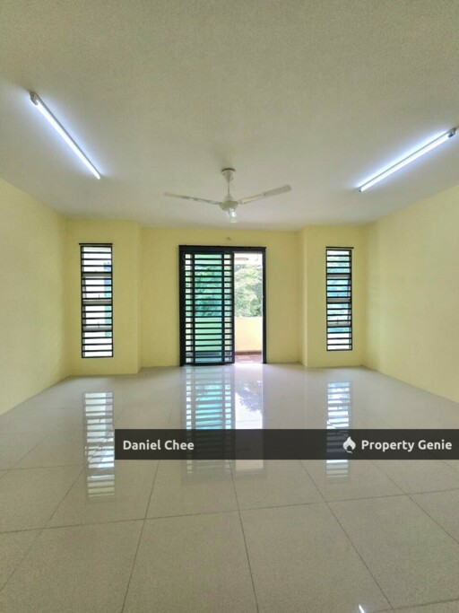 Pengkalan New Painted Facing Field Double Storey Terrance House For Sale