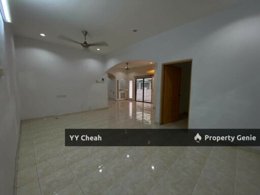 Bercham Ipoh 2 Storey semi-D Huge Size 35x100 Great Location