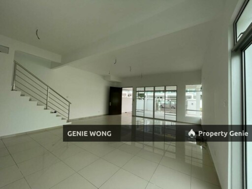 CORNER Kempas Utama Cluster House