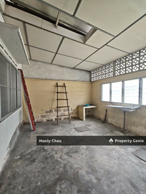 FREEHOLD Single Storey Ujong Pasir  Jalan Seaview Nr Permatang Pasir