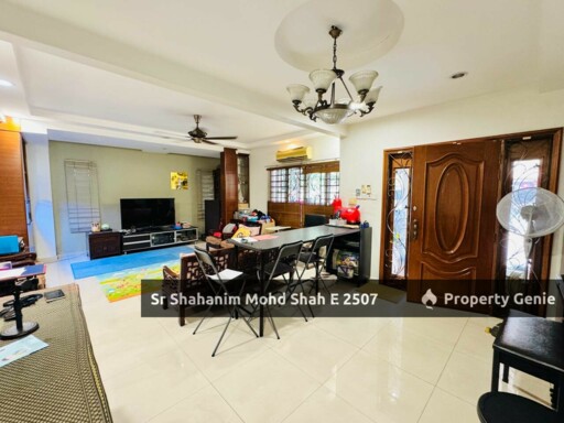 For Sale : Double Storey Corner Terrace Kota Kemuning Jalan Anggerik Doritis