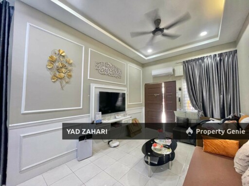 Seksyen 29, Kg Lombong Shah Alam | Single Storey Semi-D 4 Bedrooms | RM500K - Extra Land, Loft Features & Easy Access to Main Road