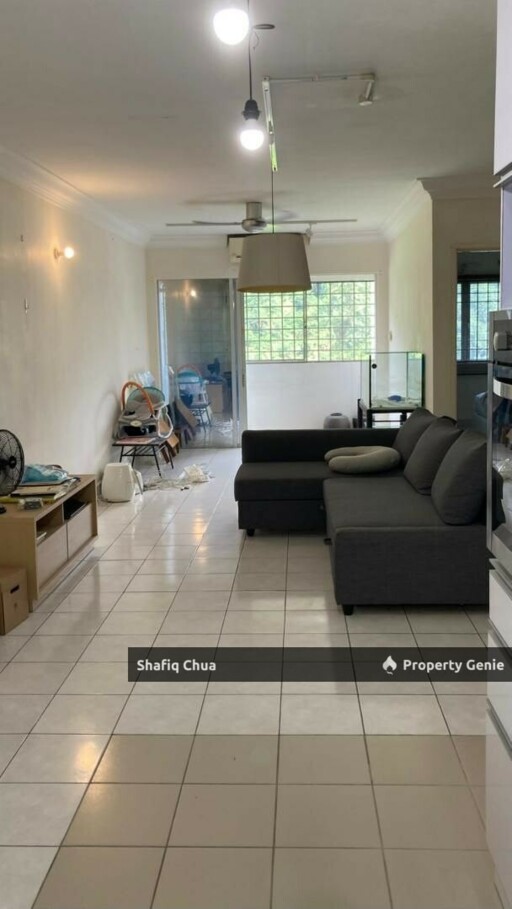 Well Kept 3 Bedroom Unit 1 Car Park Flora Damansara Apartment For Sale