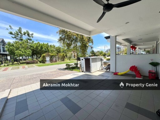 FREEHOLD, RENOVATED & LAKE VIEW | 2 Storey Link Villa Setia Marina 3, Setia Eco Glades, CYBERJAYA.