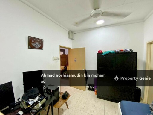FREEHOLD Corner Lot, Teres 2 Tingkat, Jalan Adang Bukit Jelutong Shah Alam