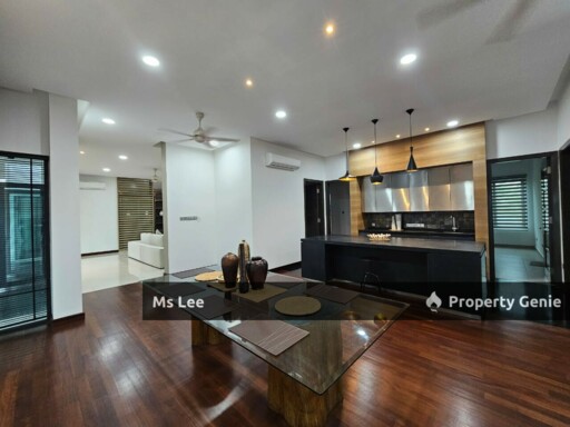 Newly Renovated  2.5 Storey Detached House @ Glenhill Saujana, Seksyen U1, Shah Alam