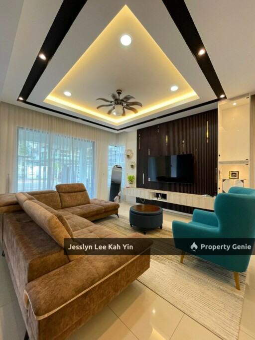 3 Storeys Semi D Cluster, Villa Astana Kajang Fully Furnished For Sale