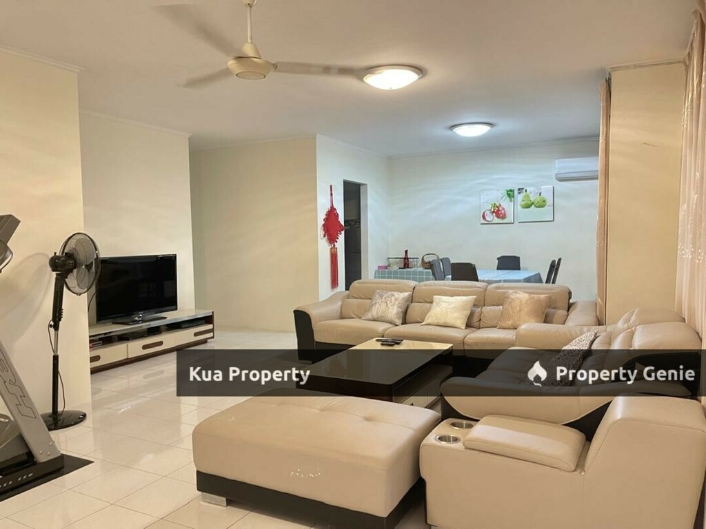 Duplex apartment in the heart of Kuching City Central Court Apartment For Sale