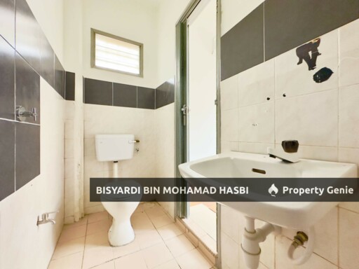 RENOVATED EXTENDED KITCHEN END LOT DOUBLE STOREY SAUJANA UTAMA 1, SUNGAI BULOH.
