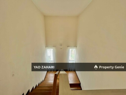 Saujana Villa, Taman Prima Saujana, Kajang | 2.5 Storey Bungalow 5 Bedrooms | RM1.75M - Gated and Guarded, Freehold, Spacious Hall & Built Up