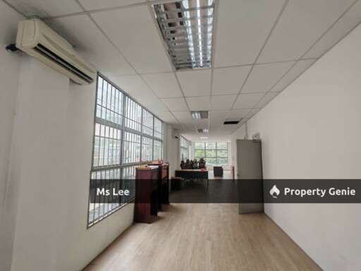 Renovated Corner 1st Floor Shop Office-Taman Bayu Perdana @ Klang-Ready Now