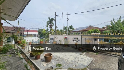Single Storey SemiD Ayer Keroh Fully Extended 5rooms Extra Garden Area