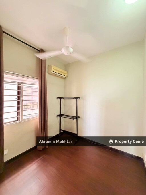 FREEHOLD, PARTIALLY FURNISHED, 1 PARKING & RENOVATED CANTIK | Kristal Villa Condominium, Kajang 2