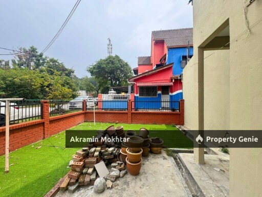 FREEHOLD & REFURBISHED | DOUBLE STOREY CORNER LOT SS1 KAMPUNG TUNKU, PETALING JAYA