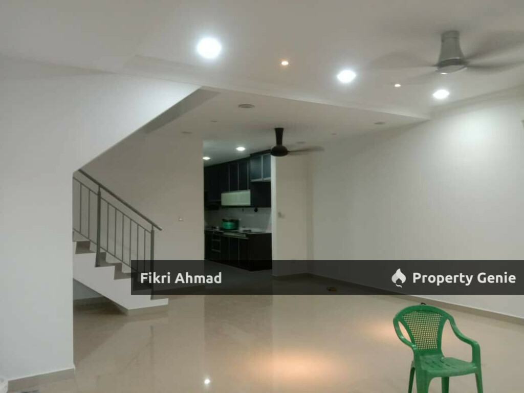 FOR RENT: 2-Storey Terrace Taman Garing Gemilang Rawang