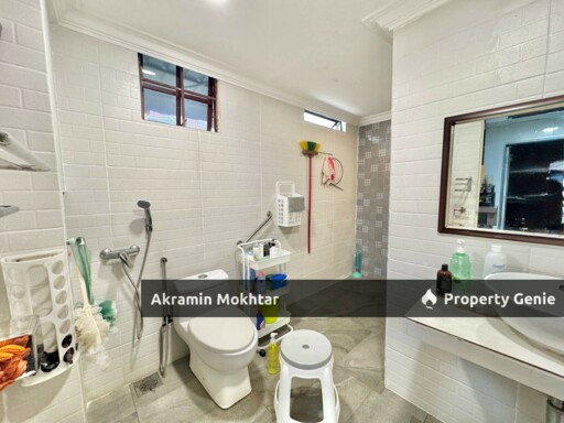 Freehold, End Lot & Renovated | Double Storey Terrace SS19, Subang Jaya