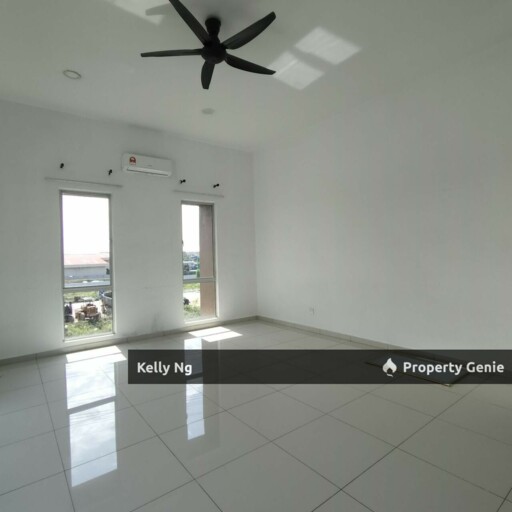 2.5 Sty House At Sentosa DesabayumasKlang For Rent