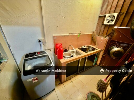 2 Storey Terrace Jalan Platinum Seksyen 7, Shah Alam Selangor