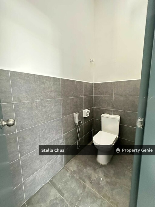 For Rent | For Sale 1.5 Storey Terrace Corner - Retail Factory  K City - Indahpura @ Kulai