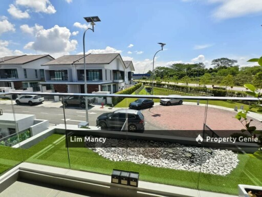 Aspira Garden Double Storey Cluster House with Fully Renovated