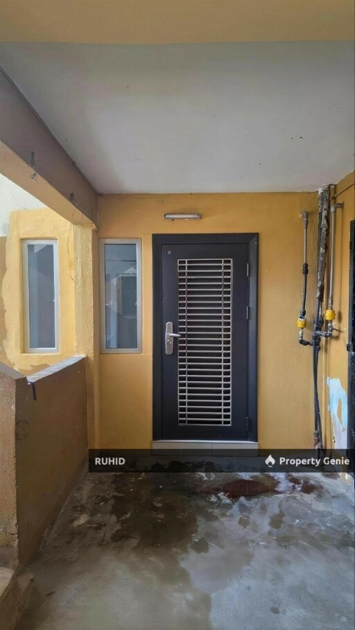 Selesa Jaya, Skudai 2R1B Freehold Flat | Fully Renovated