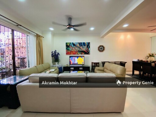 FREEHOLD & RENOVATED | SERING UKAY 2.5 STOREY SUPERLINK