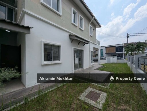 Renovated, Gated & Guarded Semi D Cluster 2 Tingkat Taman Desiran Bayu, Puchong