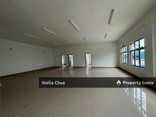 🏭  Factory for Rent @ Desa Plentong