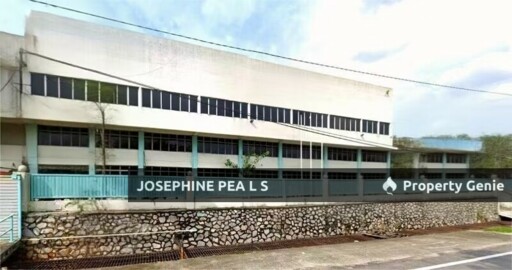 Detached Factory Facing Main Road At Jalan Besar, Selayang For Rent