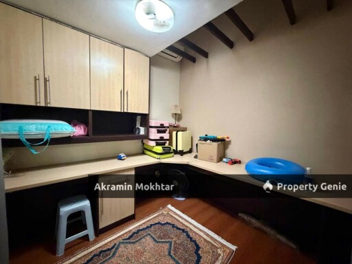 Freehold & Renovated | Double Storey Taman Prima Saujana, Kajang