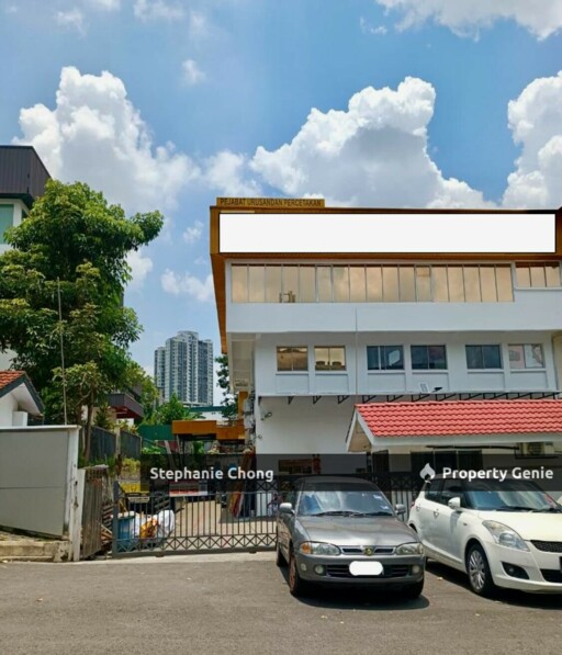 For Sale: 2 ½ Storey Semi-D Factory, Cheras